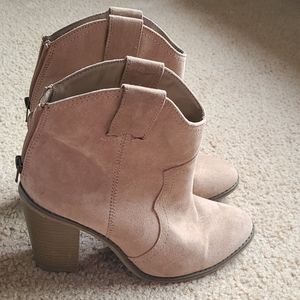 Light tan boots